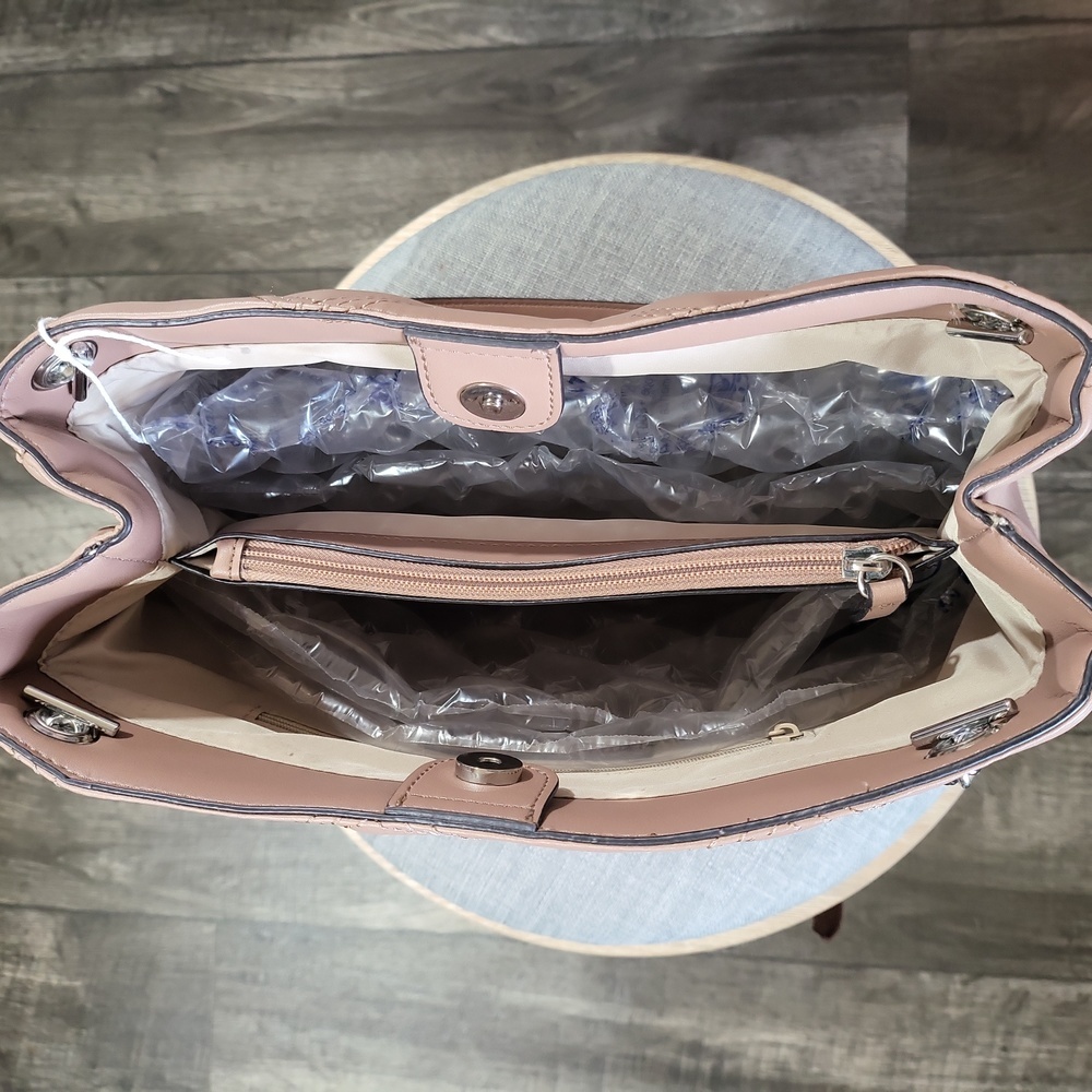 Purse - Picture 2 of 2